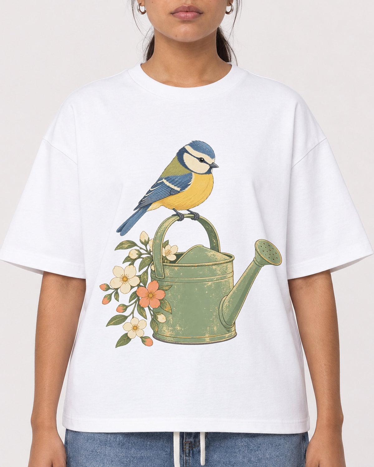 Mockup Boxy Heavyweight Tee White female close-up 16