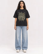 Mockup Boxy Heavyweight Tee Black female full-body 07