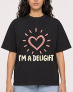 Mockup Boxy Heavyweight Tee Black female close-up 07