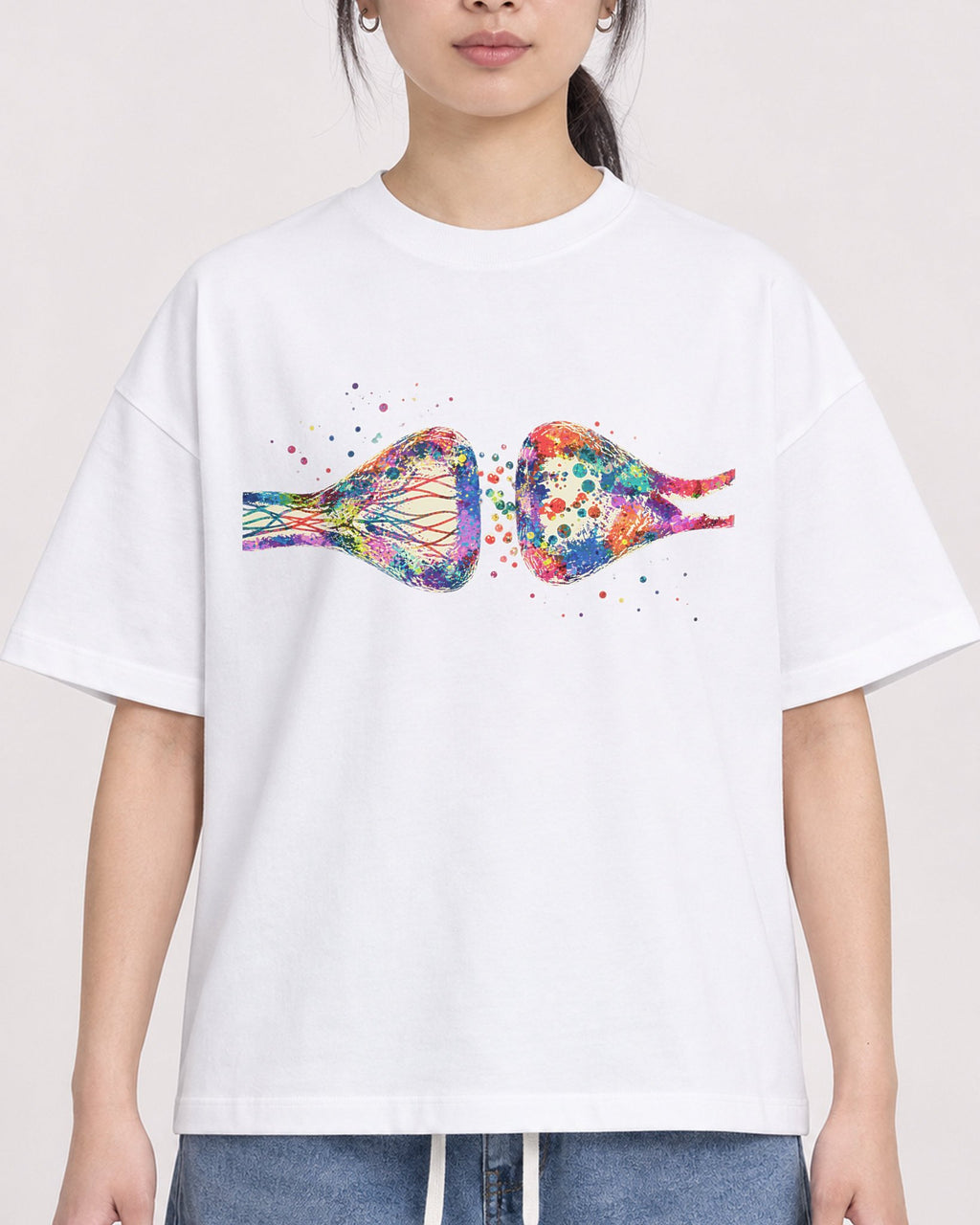 Mockup Boxy Heavyweight Tee White female close-up 21