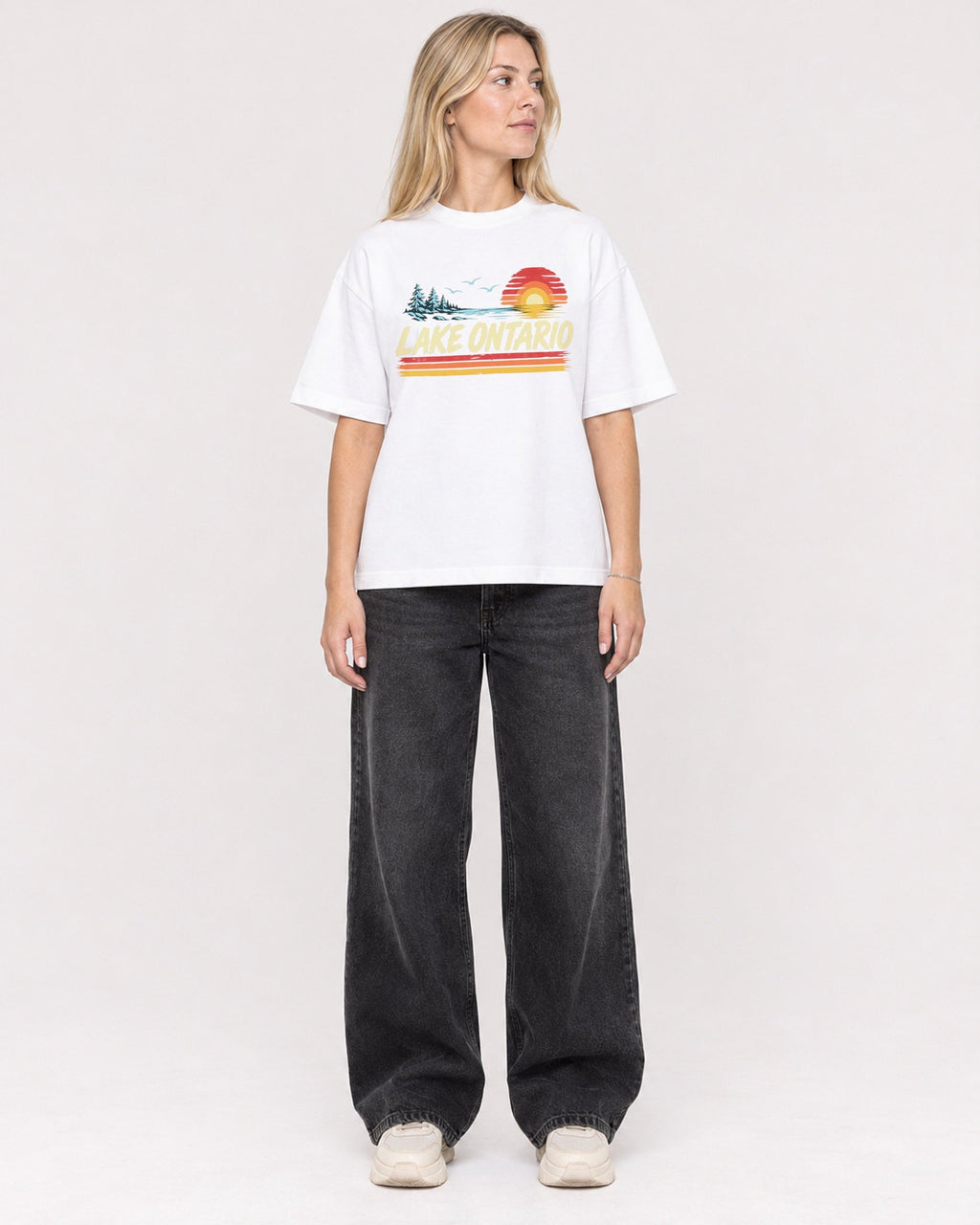 Mockup Boxy Heavyweight Tee White female full-body 08