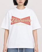 Mockup Boxy Heavyweight Tee White female close-up 11