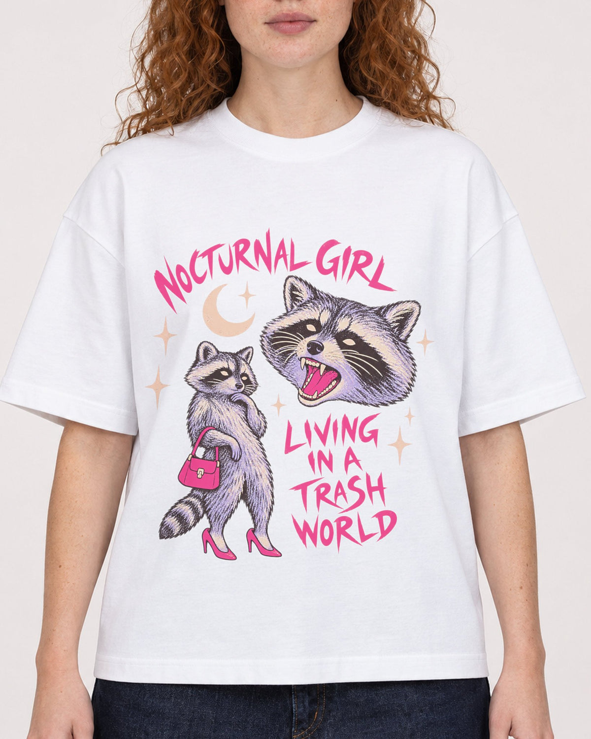 Mockup Boxy Heavyweight Tee White female close-up 09