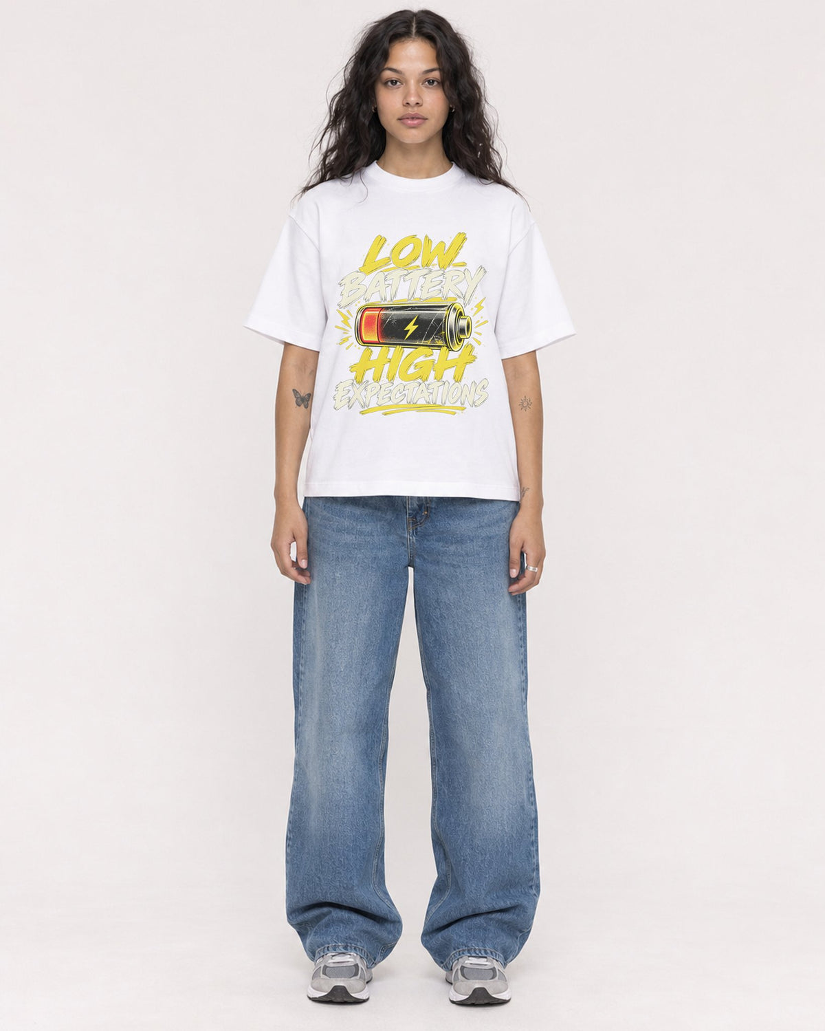 Mockup Boxy Heavyweight Tee White female full-body 30