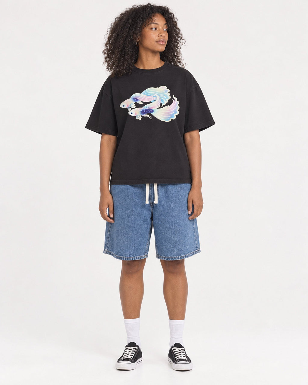 Mockup Boxy Heavyweight Tee Black female full-body 05