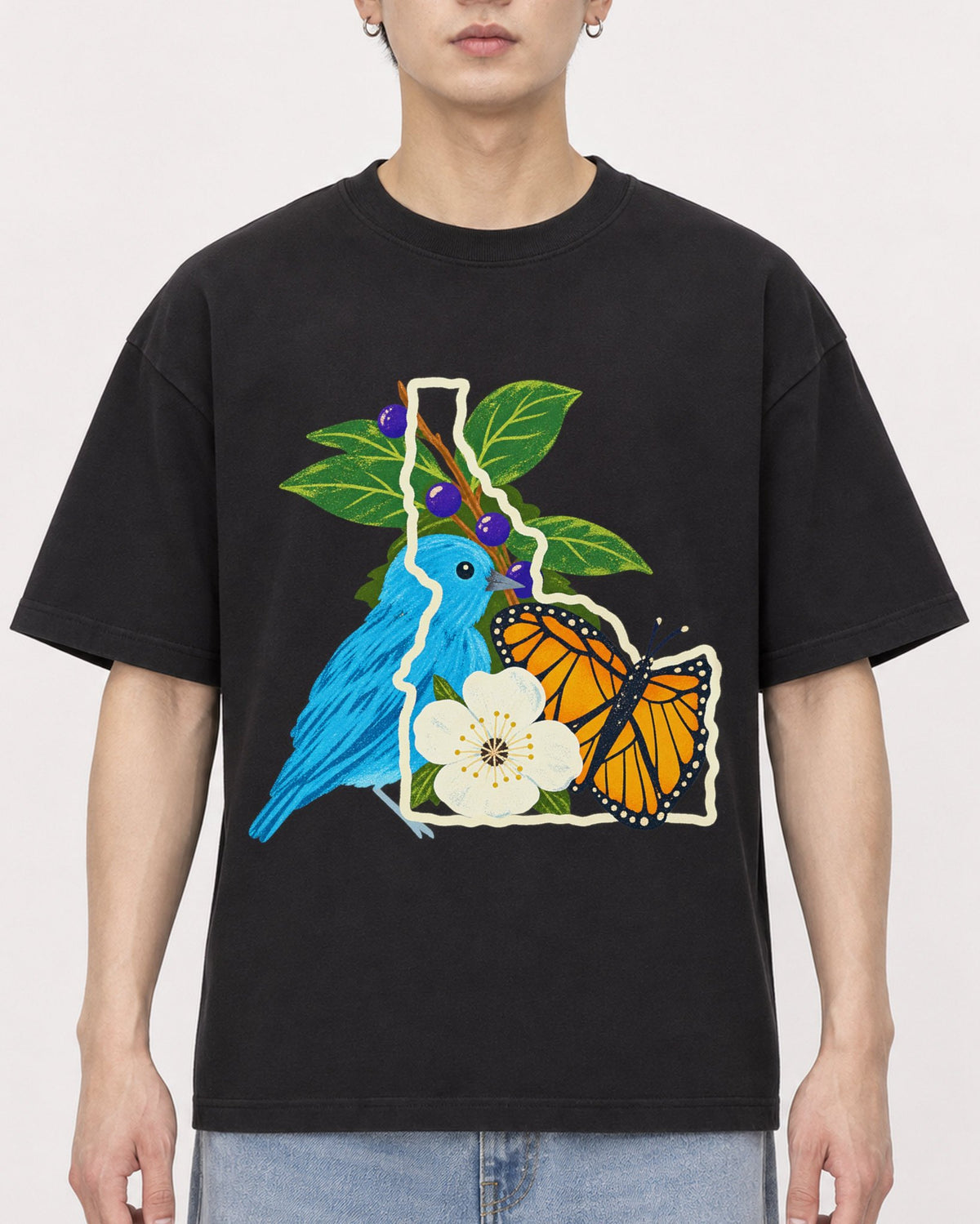 Mockup Boxy Heavyweight Tee Black male close-up 01