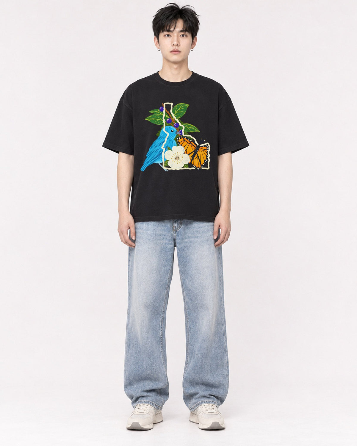 Mockup Boxy Heavyweight Tee Black male full-body 01