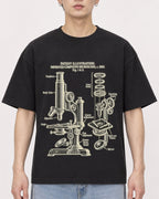 Mockup Boxy Heavyweight Tee Black male close-up 01