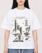 Mockup Boxy Heavyweight Tee White female close-up 01