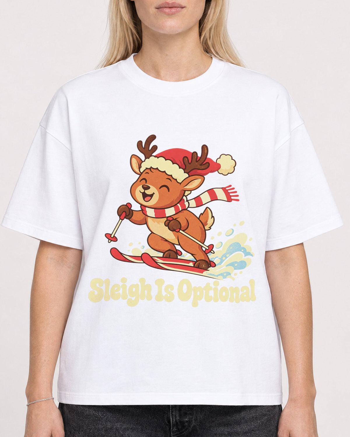 Mockup Boxy Heavyweight Tee White female close-up 08