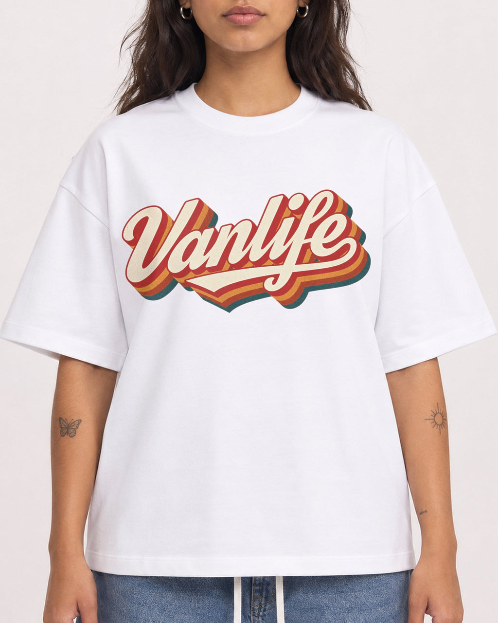 Mockup Boxy Heavyweight Tee White female close-up 06