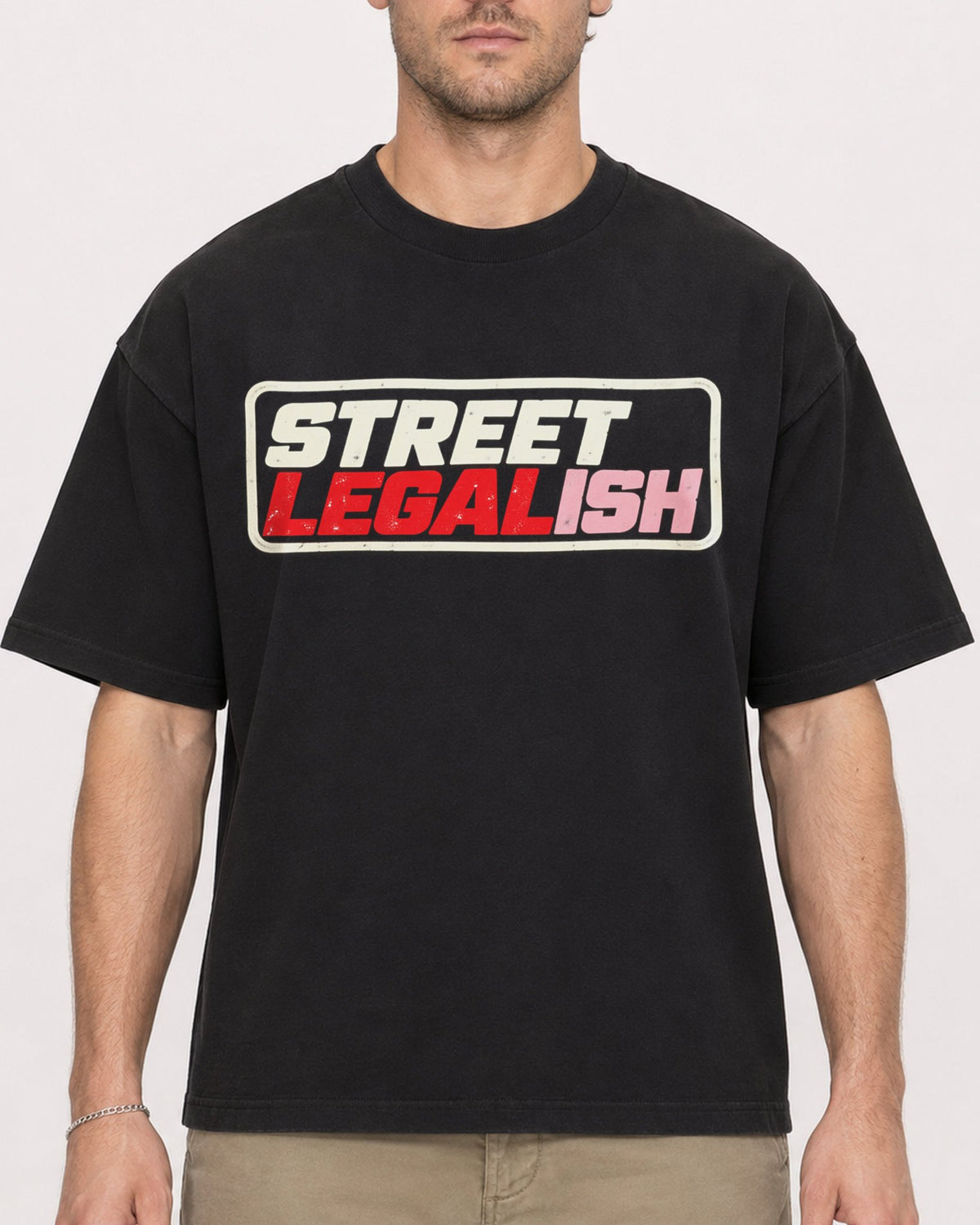 Mockup Boxy Heavyweight Tee Black male close-up 08