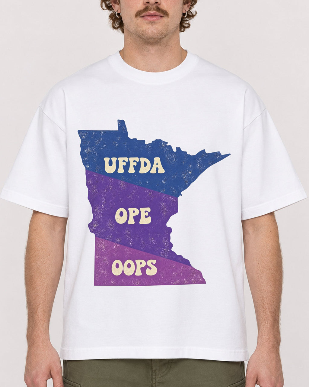 Mockup Boxy Heavyweight Tee White male close-up 09