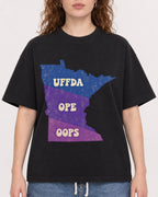 Mockup Boxy Heavyweight Tee Black female close-up 09