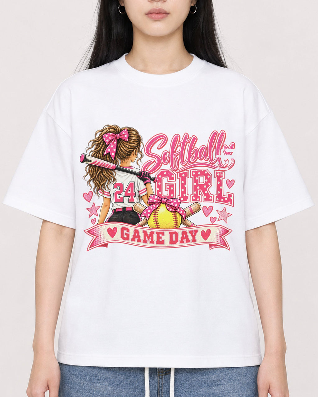 Mockup Boxy Heavyweight Tee White female close-up 01