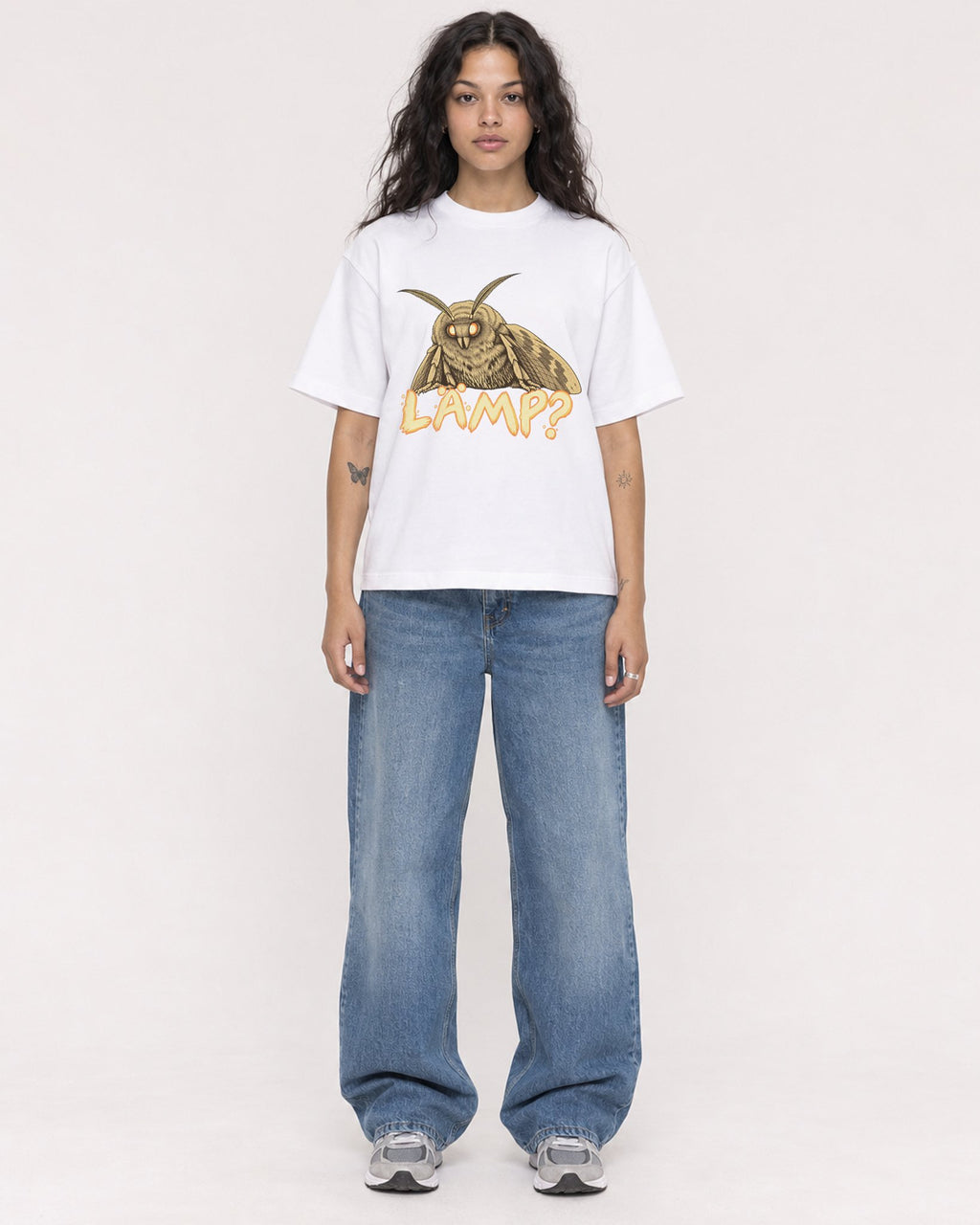 Mockup Boxy Heavyweight Tee White female full-body 30
