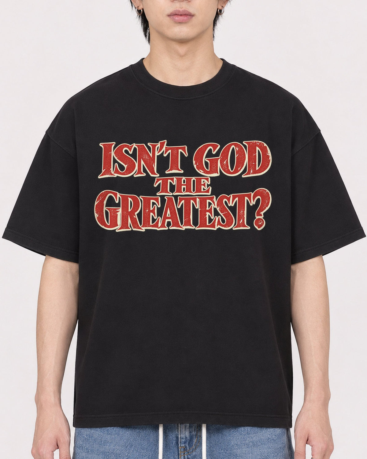 Mockup Boxy Heavyweight Tee Black male close-up 11