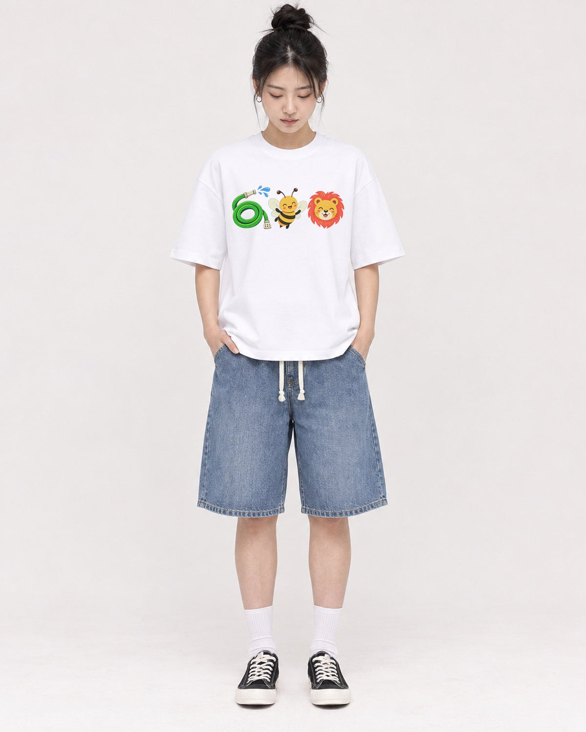 Mockup Boxy Heavyweight Tee White female full-body 41