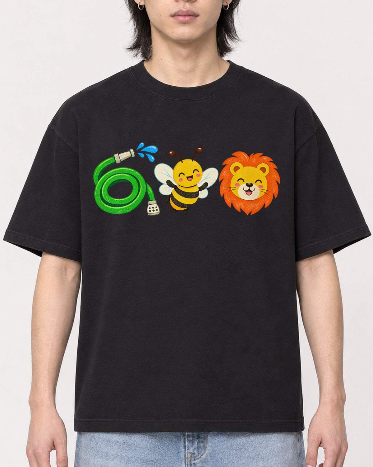 Mockup Boxy Heavyweight Tee Black male close-up 41