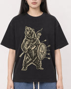 Mockup Boxy Heavyweight Tee Black female close-up 01