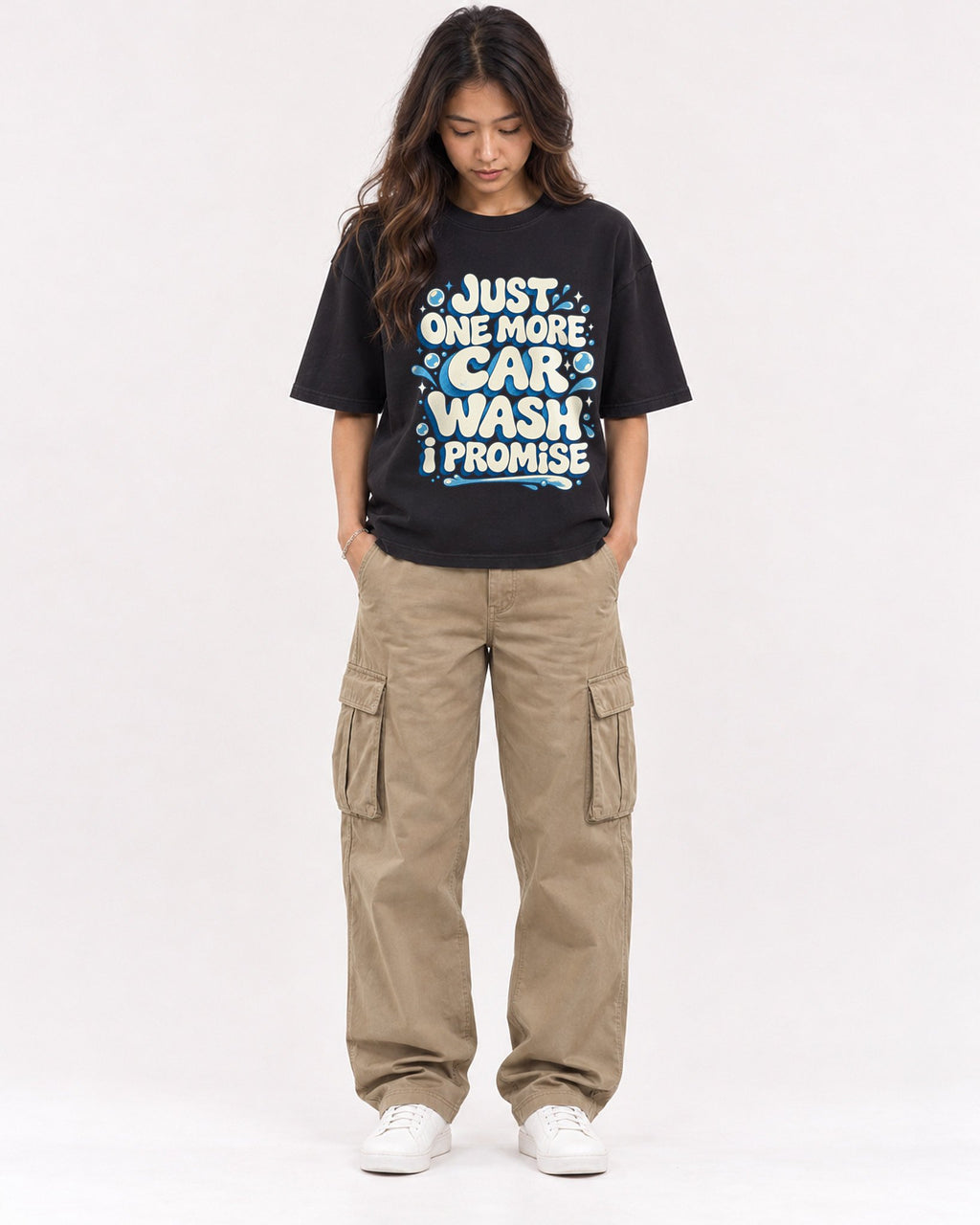 Mockup Boxy Heavyweight Tee Black female full-body 02