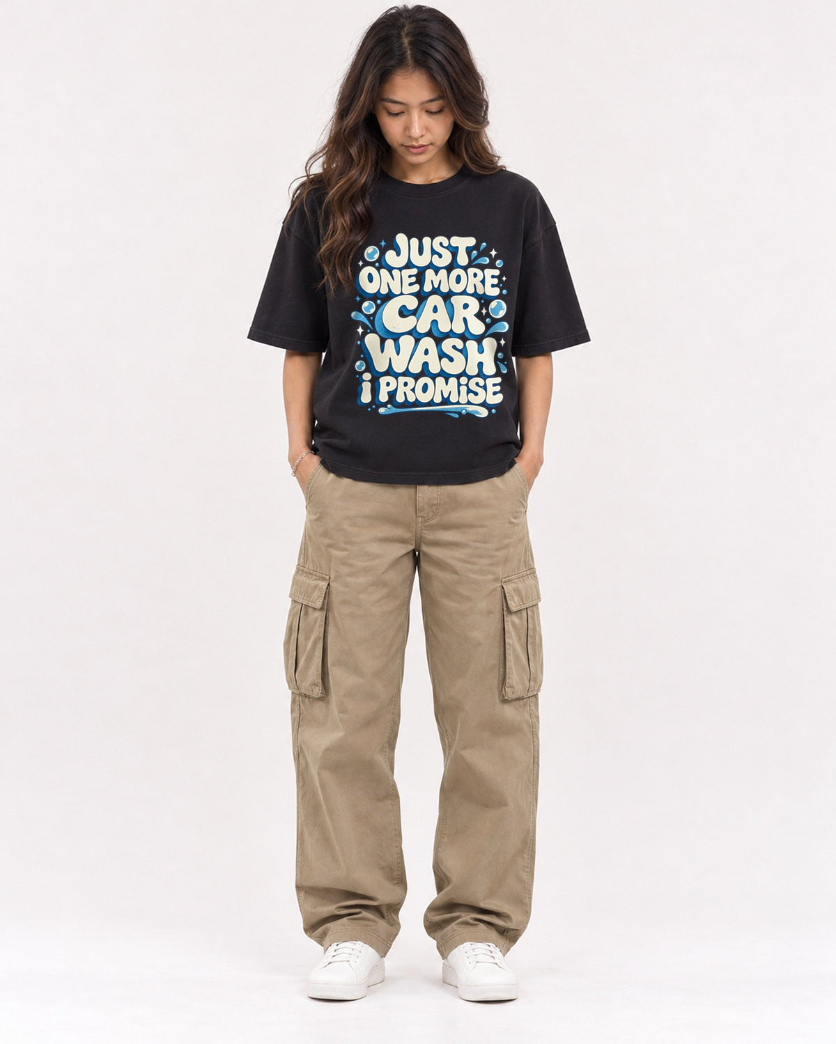 Mockup Boxy Heavyweight Tee Black female full-body 02