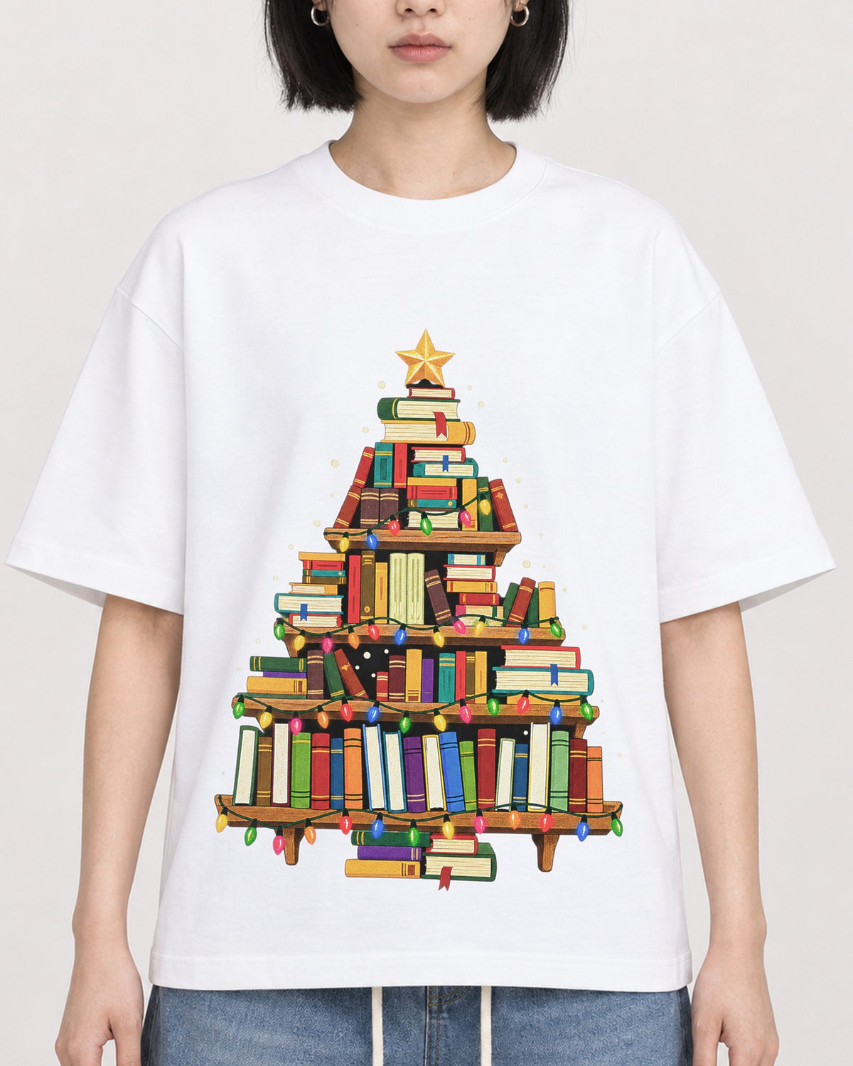 Mockup Boxy Heavyweight Tee White female close-up 11