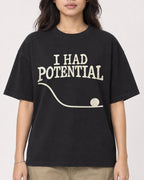 Mockup Boxy Heavyweight Tee Black female close-up 02