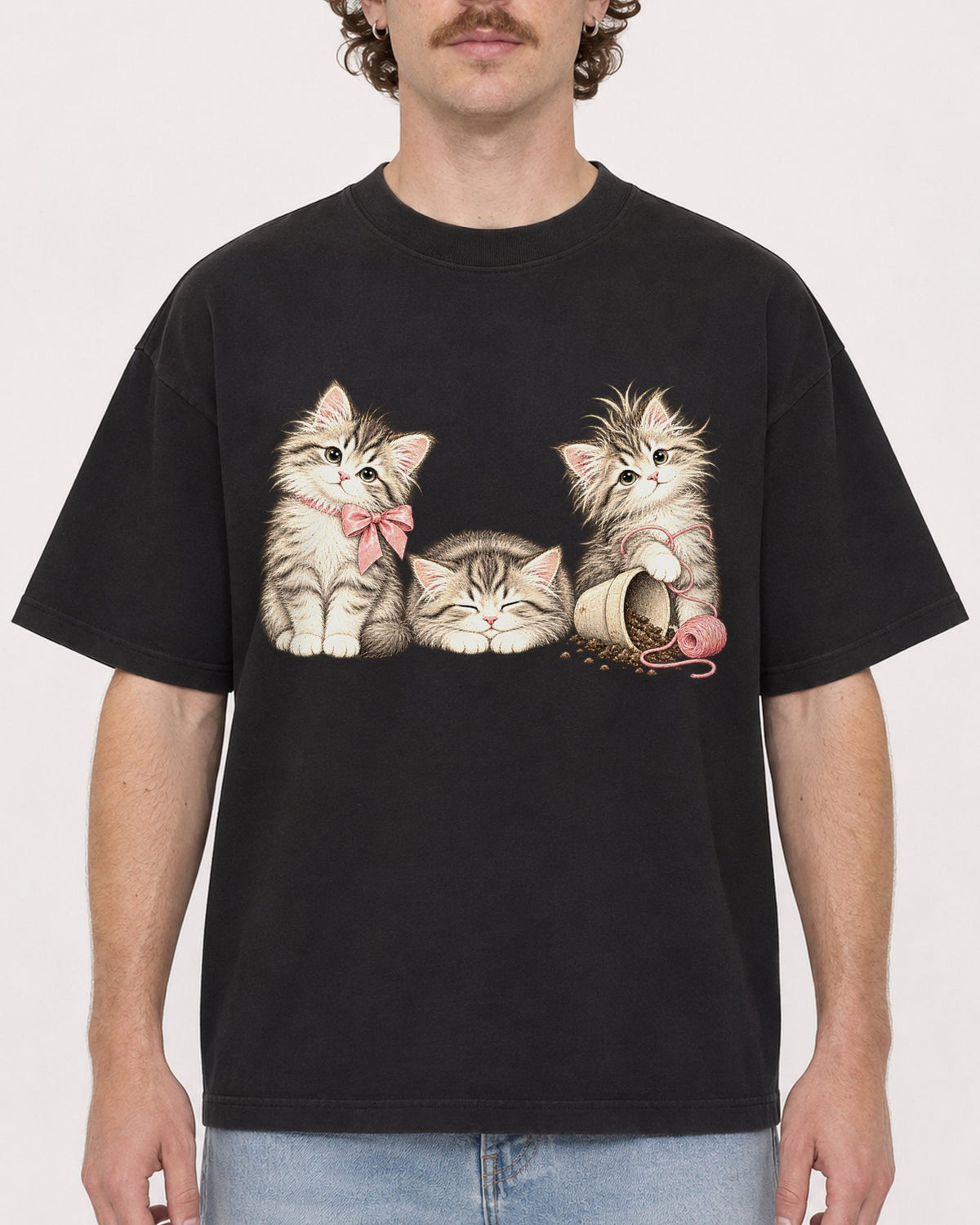Mockup Boxy Heavyweight Tee Black male close-up 09