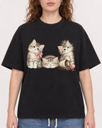 Mockup Boxy Heavyweight Tee Black female close-up 09