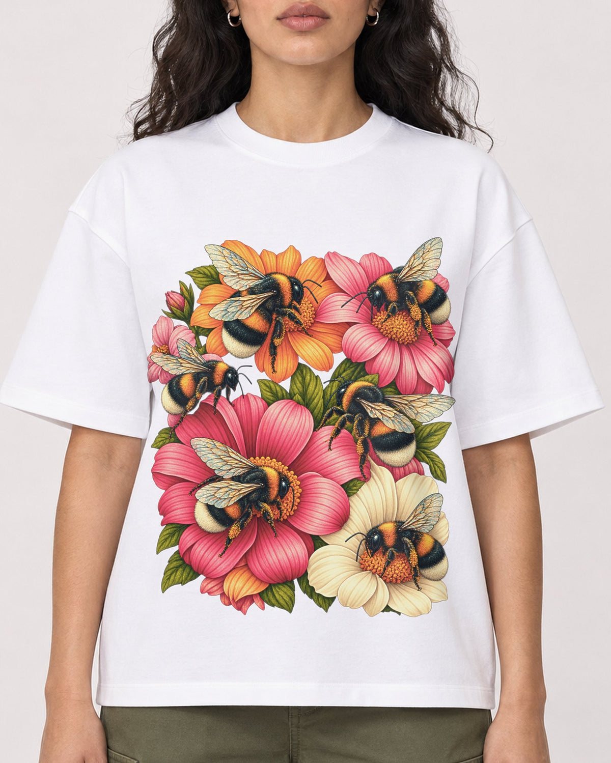 Mockup Boxy Heavyweight Tee White female close-up 07