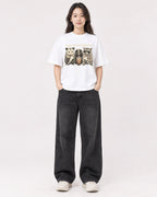 Mockup Boxy Heavyweight Tee White female full-body 03