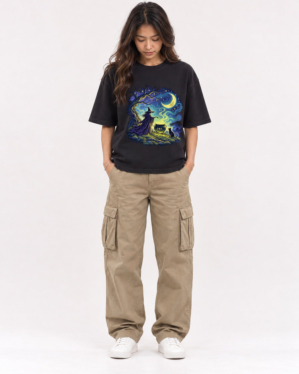 Mockup Boxy Heavyweight Tee Black female full-body 02