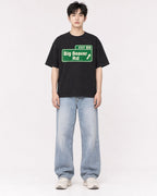 Mockup Boxy Heavyweight Tee Black male full-body 01