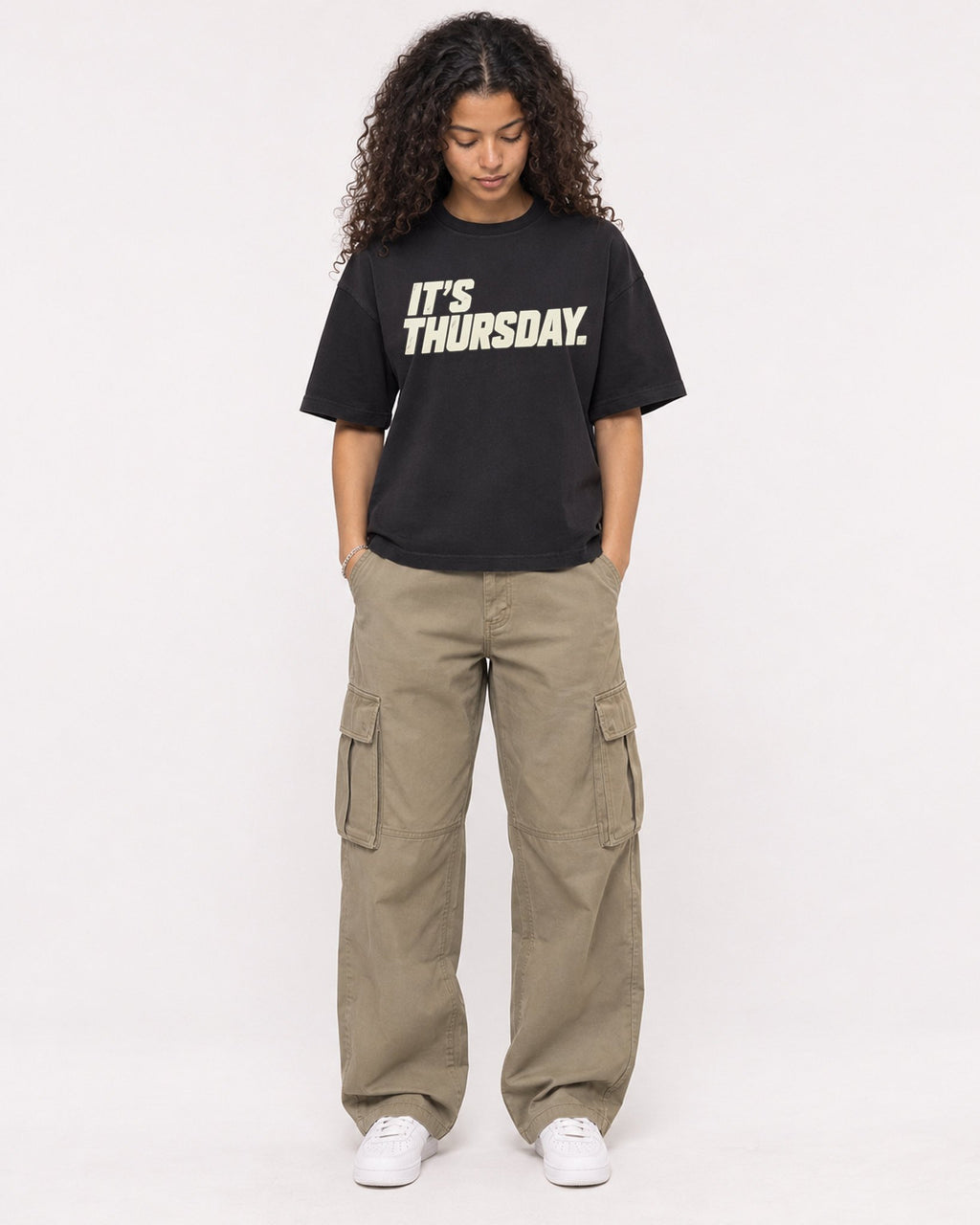 Mockup Boxy Heavyweight Tee Black female full-body 10