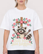 Mockup Boxy Heavyweight Tee White female close-up 29