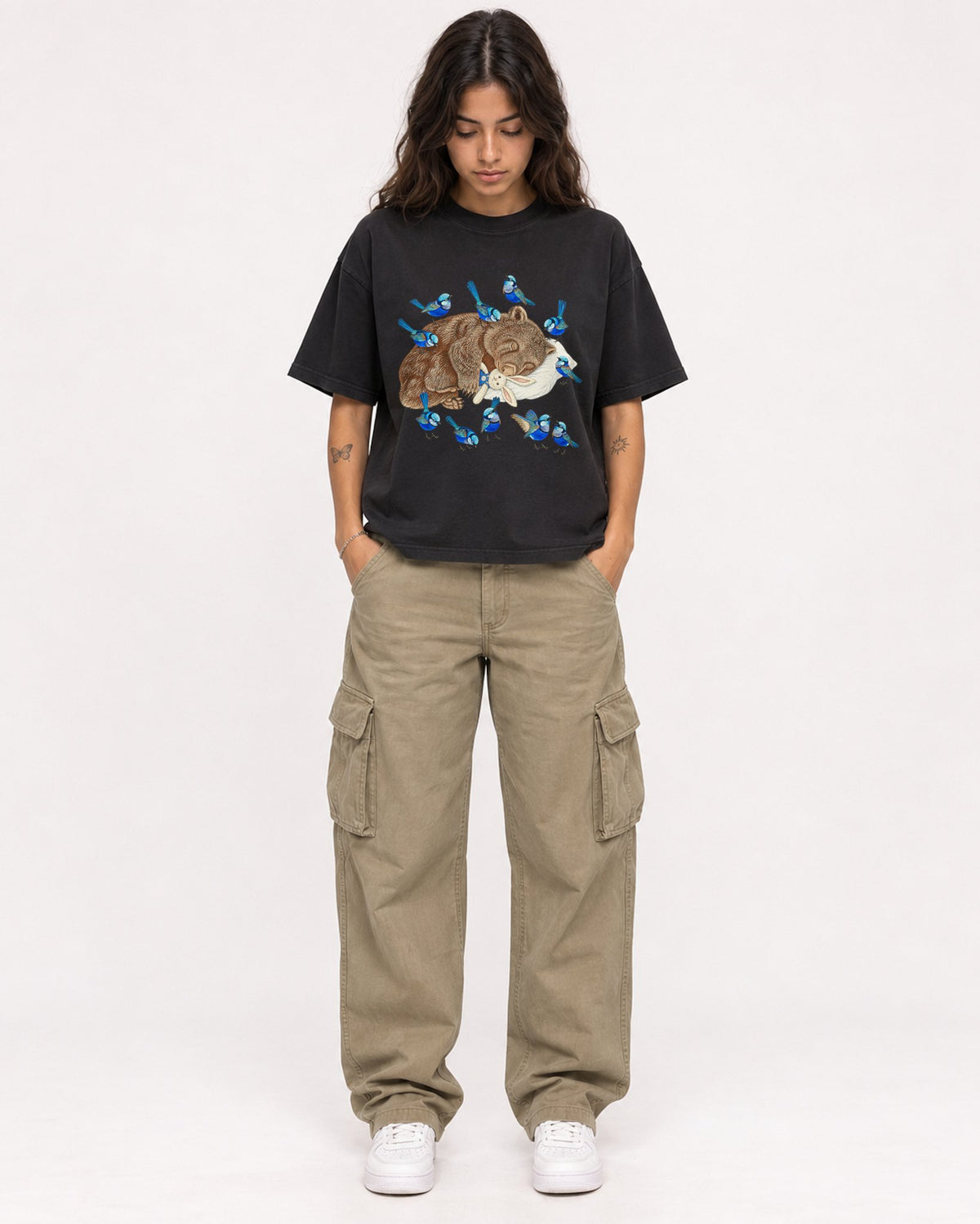 Mockup Boxy Heavyweight Tee Black female full-body 06