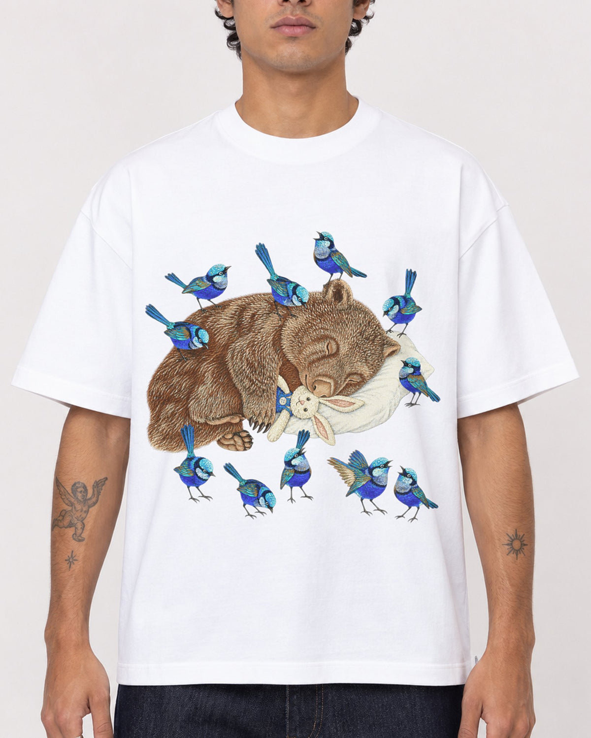 Mockup Boxy Heavyweight Tee White male close-up 06