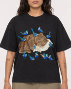 Mockup Boxy Heavyweight Tee Black female close-up 06