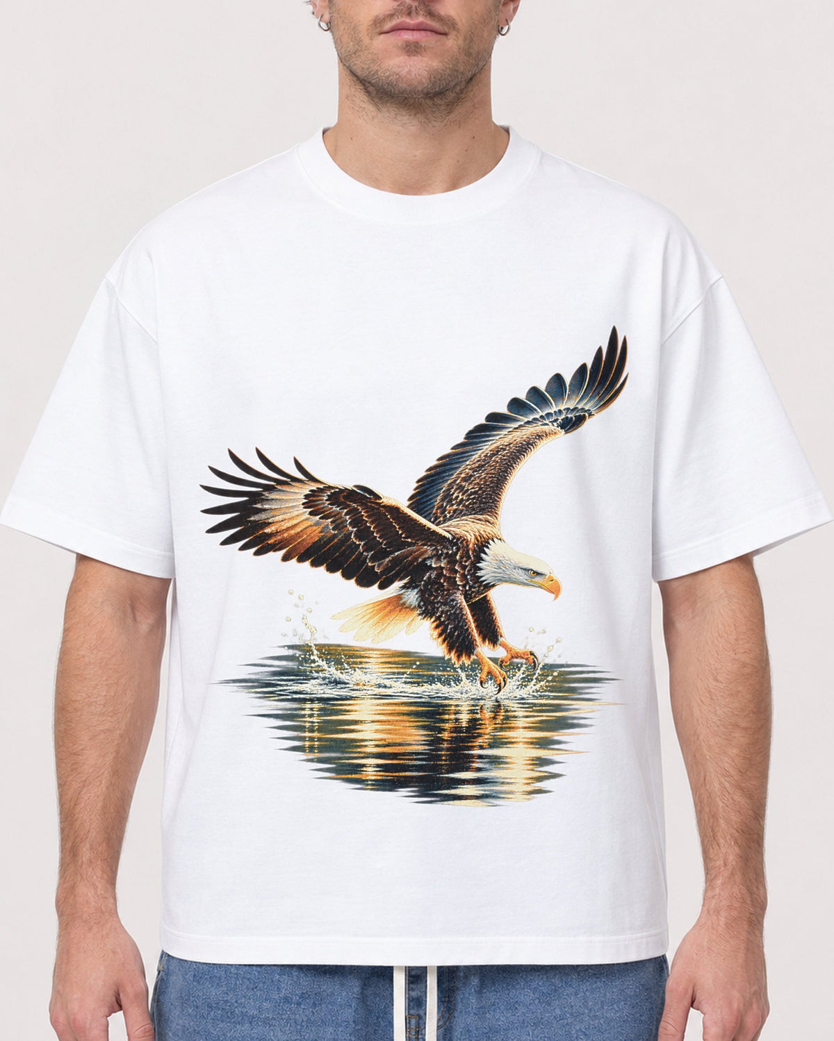 Mockup Boxy Heavyweight Tee White male close-up 08