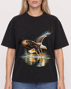 Mockup Boxy Heavyweight Tee Black female close-up 08