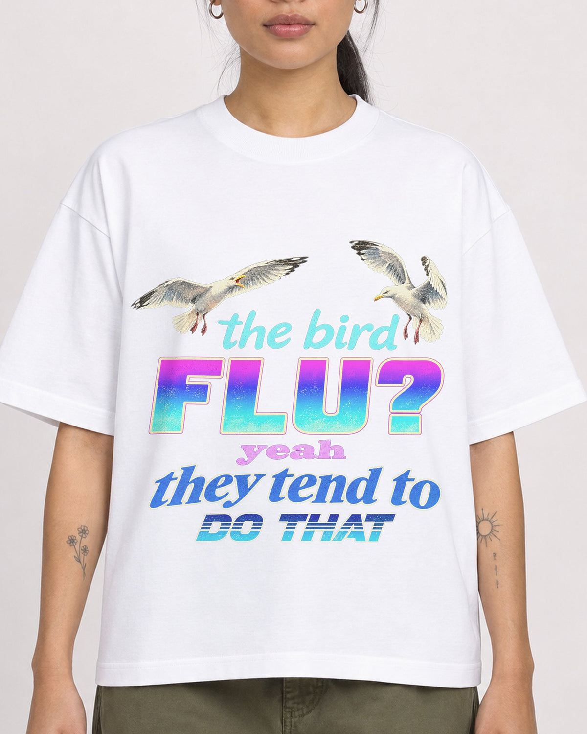 Mockup Boxy Heavyweight Tee White female close-up 42