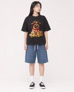 Mockup Boxy Heavyweight Tee Black female full-body 01