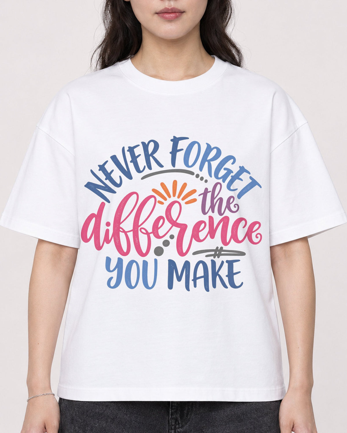 Mockup Boxy Heavyweight Tee White female close-up 03
