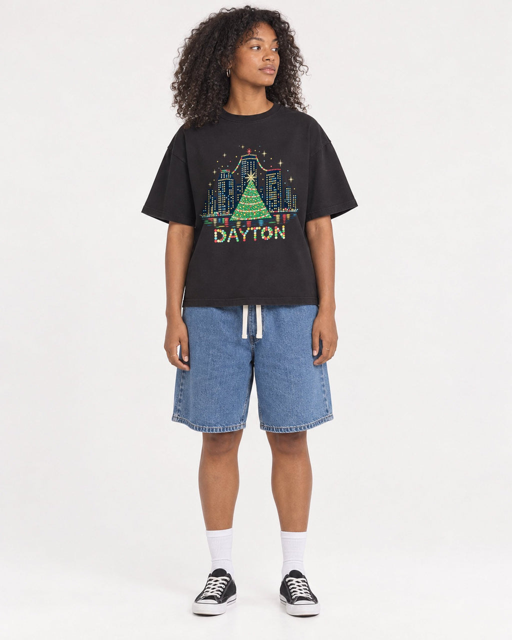 Mockup Boxy Heavyweight Tee Black female full-body 05
