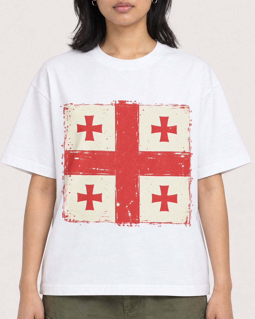Mockup Boxy Heavyweight Tee White female close-up 22