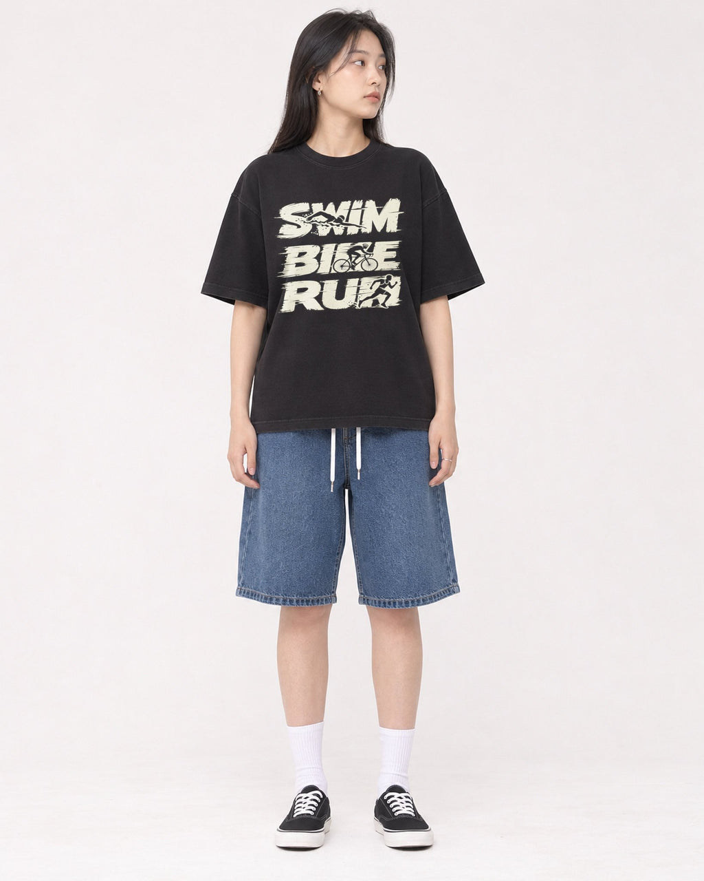 Mockup Boxy Heavyweight Tee Black female full-body 01