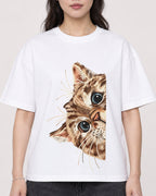 Mockup Boxy Heavyweight Tee White female close-up 03