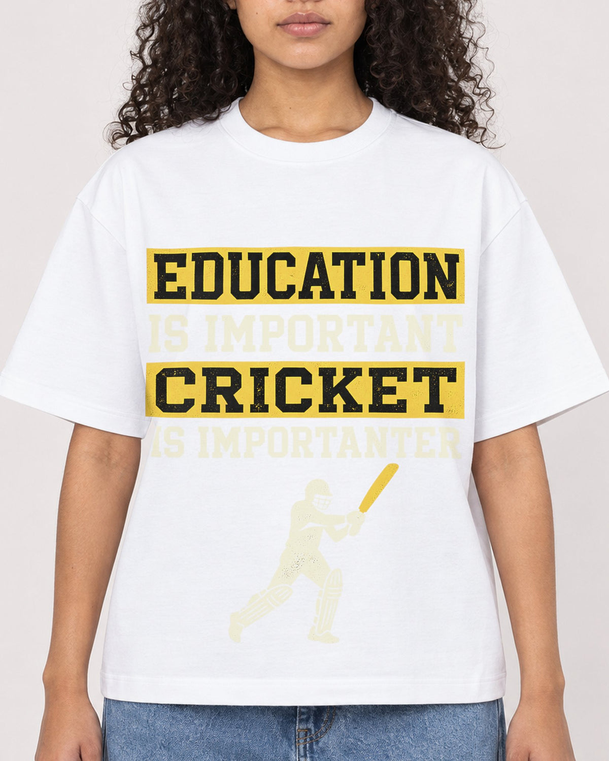 Mockup Boxy Heavyweight Tee White female close-up 10