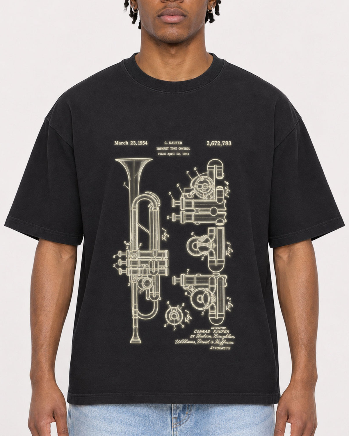 Mockup Boxy Heavyweight Tee Black male close-up 05